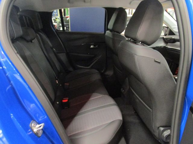 Peugeot 208 2022-06 5542-17