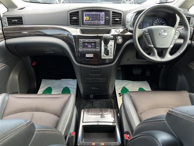 Nissan ELGRAND 2014-07 6063-10