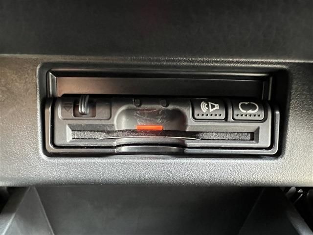Nissan ELGRAND 2014-07 6063-14