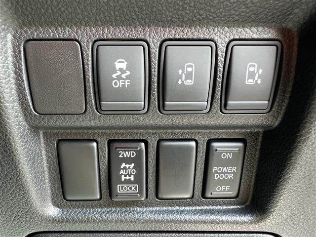 Nissan ELGRAND 2014-07 6063-12