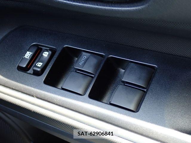 Toyota AQUA 2019-04 374209-13