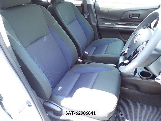 Toyota AQUA 2019-04 374209-14