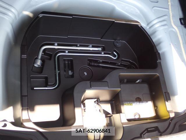 Toyota AQUA 2019-04 374209-28