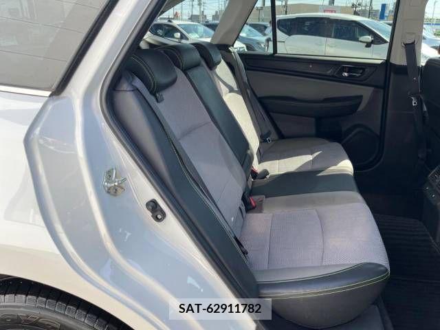 Subaru OUTBACK 2017-04 274826-9