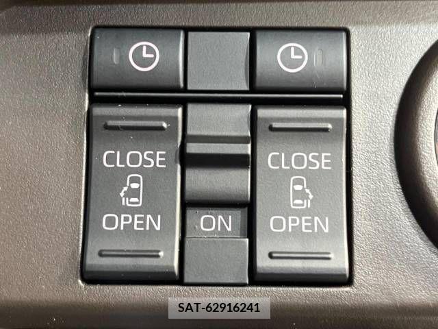 Toyota ROOMY 2022-02 330745-3
