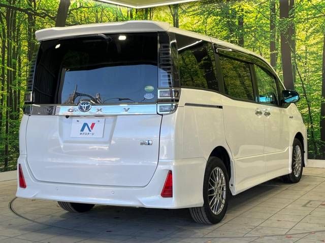 Toyota VOXY HYBRID 2019-05 187548-18