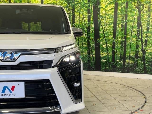 Toyota VOXY HYBRID 2019-05 187548-13