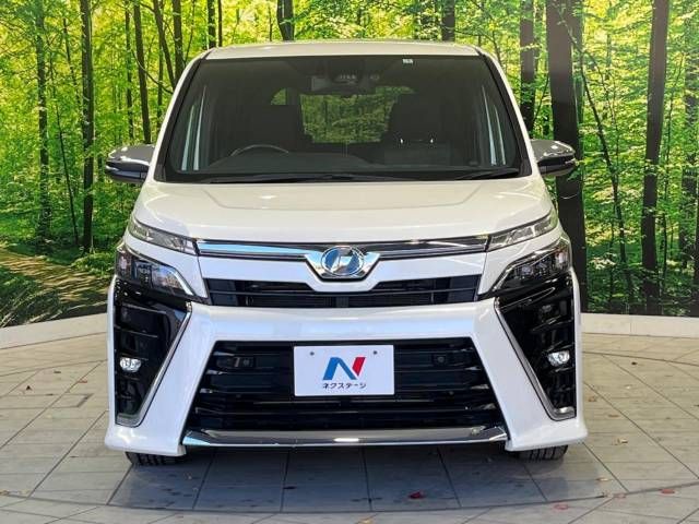 Toyota VOXY HYBRID 2019-05 187548-15