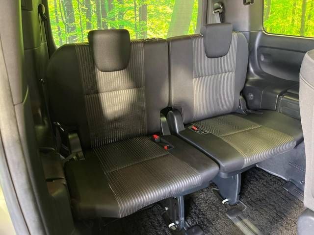 Toyota VOXY HYBRID 2019-05 187548-10