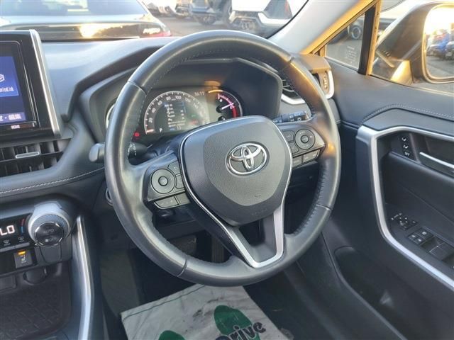 Toyota RAV4 2019-12 118-9