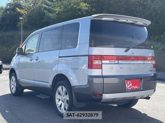 Mitsubishi DELICA D5 2013-02 426206-19