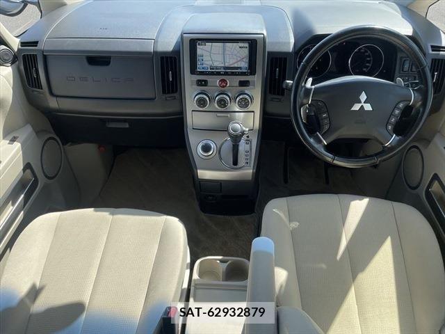 Mitsubishi DELICA D5 2013-02 426206-1