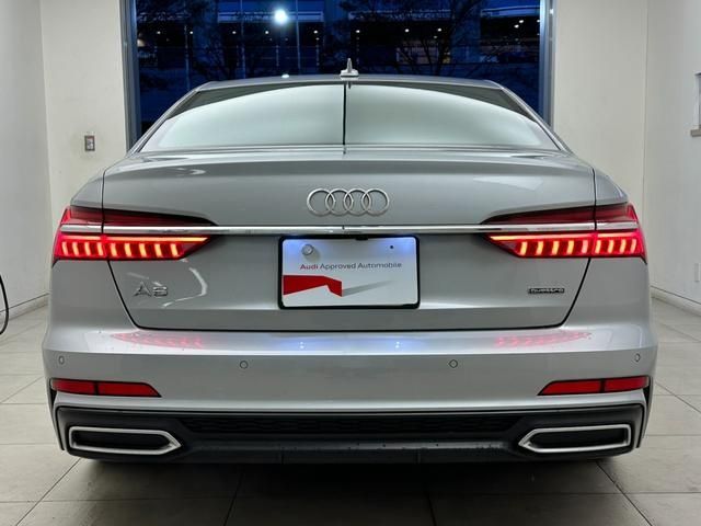 Audi A6 2019-03 10850-3