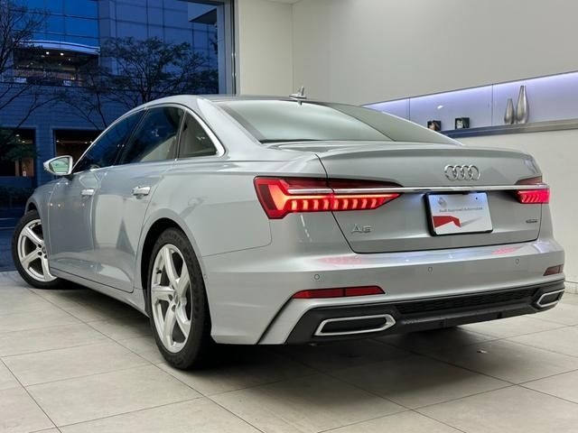 Audi A6 2019-03 10850-5
