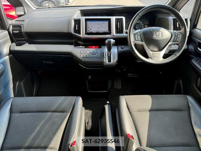 Honda STEP WGN 2013-07 368858-1