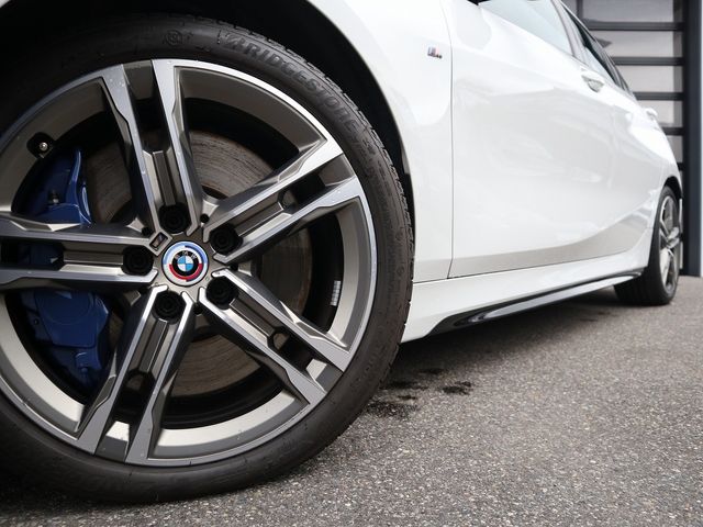 Bmw 1 SERIES 2023-03 196435-2