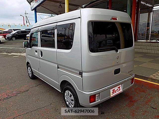 Suzuki EVERY 2022-05 359913-8