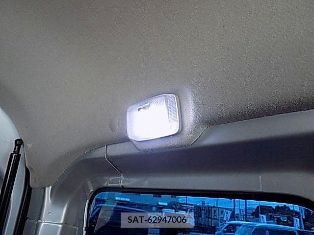 Suzuki EVERY 2022-05 359913-25