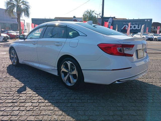Honda ACCORD HYBRID 2023-01 190208-3