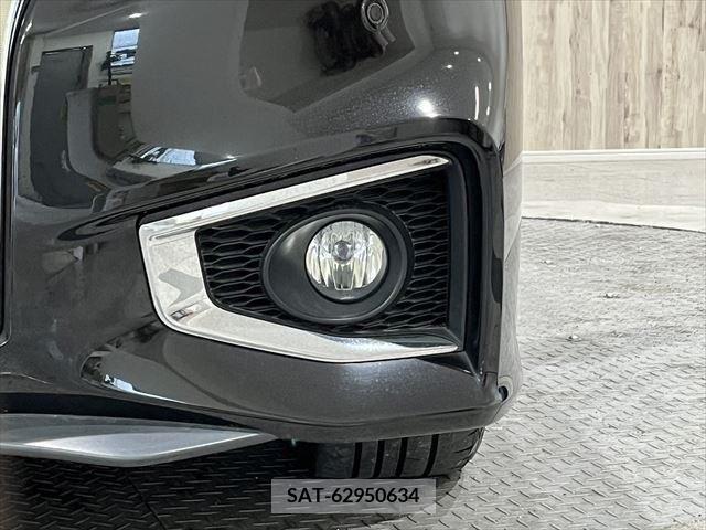 Nissan ELGRAND 2019-01 228297-11