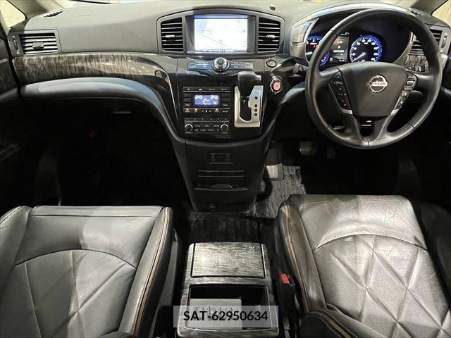 Nissan ELGRAND 2019-01 228297-18