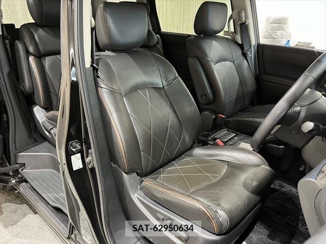 Nissan ELGRAND 2019-01 228297-19