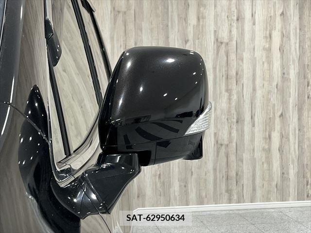 Nissan ELGRAND 2019-01 228297-13
