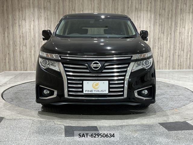 Nissan ELGRAND 2019-01 228297-1