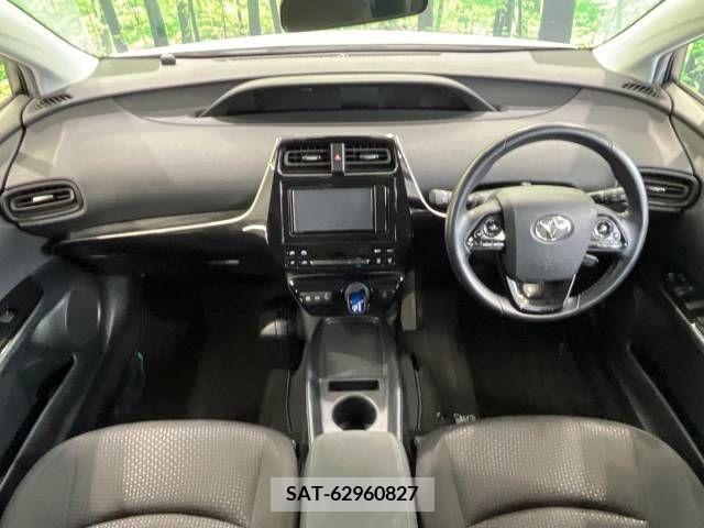 Toyota PRIUS 2019-06 393313-1