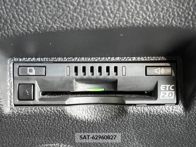 Toyota PRIUS 2019-06 393313-7
