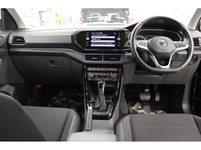 VolksWagen T-CROSS 2020-01 18430-1