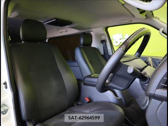 Toyota REGIUSACE VAN 2017-09 354583-18