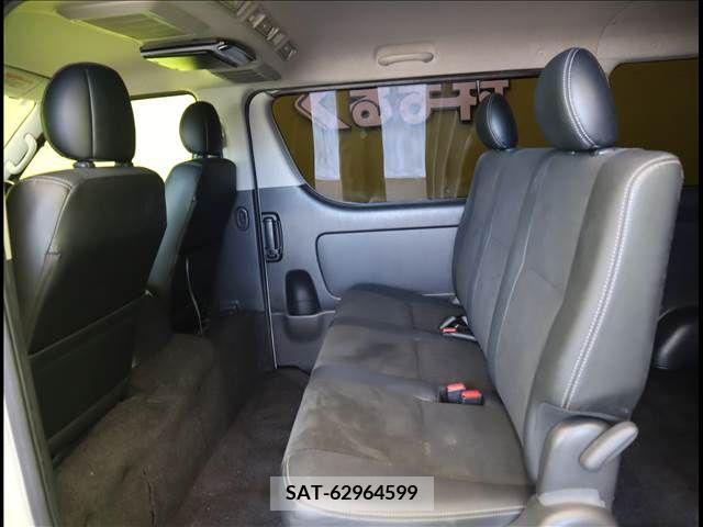 Toyota REGIUSACE VAN 2017-09 354583-24