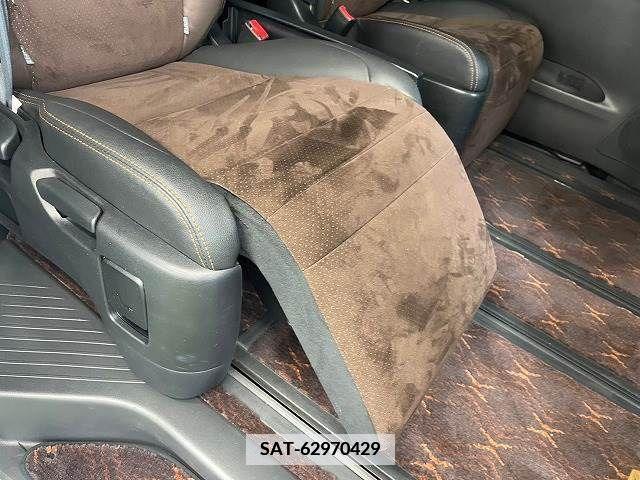 Toyota ALPHARD 2013-09 349854-5