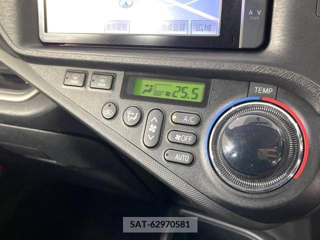 Toyota AQUA 2014-07 314187-5
