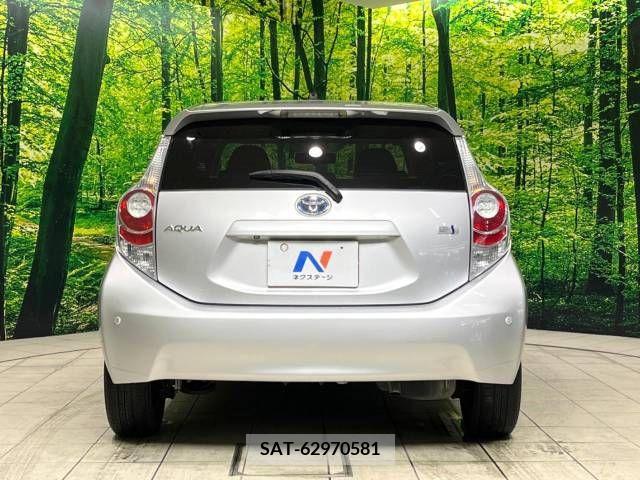 Toyota AQUA 2014-07 314187-15