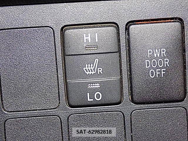 Toyota SPADE 2012-10 368725-10