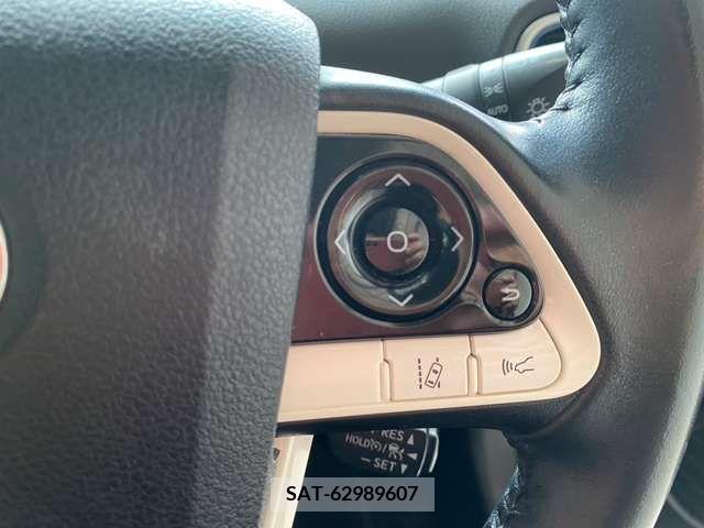 Toyota PRIUS 2018-07 283099-10