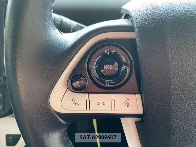 Toyota PRIUS 2018-07 283099-11