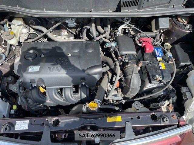 Toyota SIENTA 2014-03 242970-3