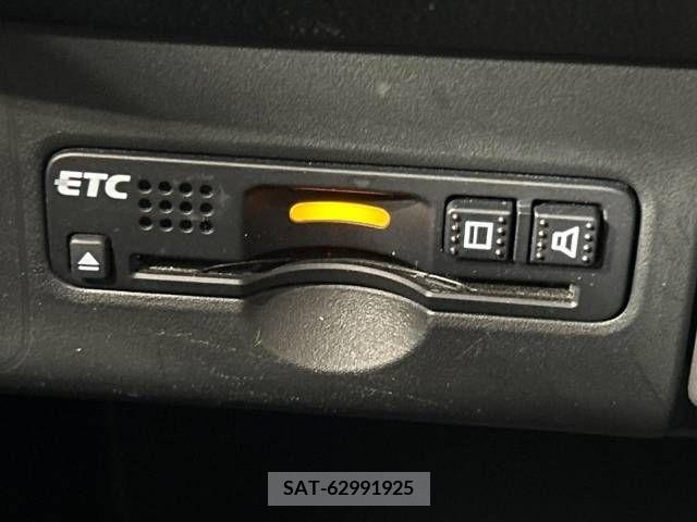 Honda N BOX CUSTOM 2017-04 211480-5
