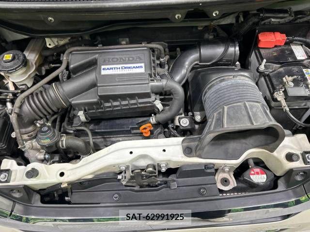Honda N BOX CUSTOM 2017-04 211480-18