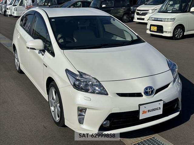Toyota PRIUS 2014-10 281922-8