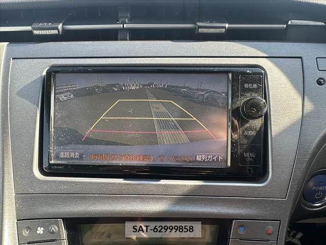 Toyota PRIUS 2014-10 281922-3