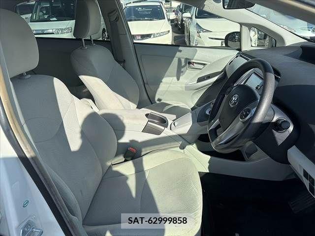 Toyota PRIUS 2014-10 281922-15