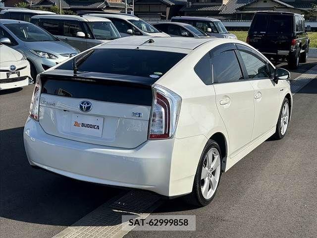 Toyota PRIUS 2014-10 281922-14