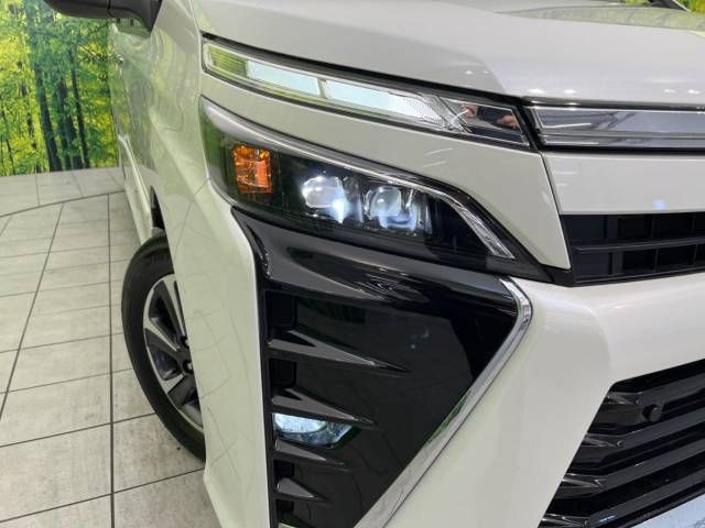 Toyota VOXY 2019-06 190135-13