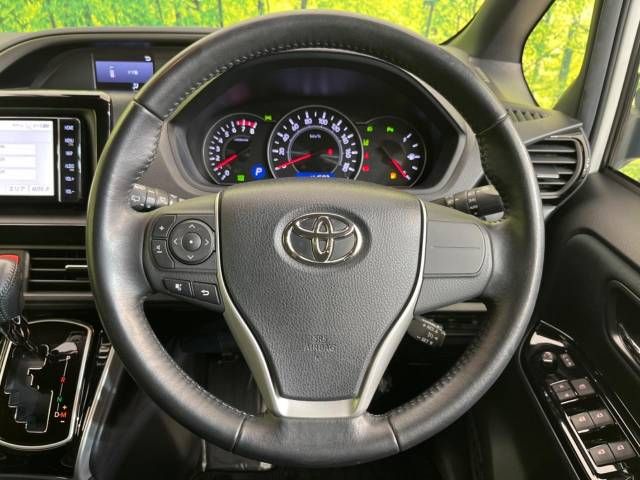 Toyota VOXY 2019-06 190135-12