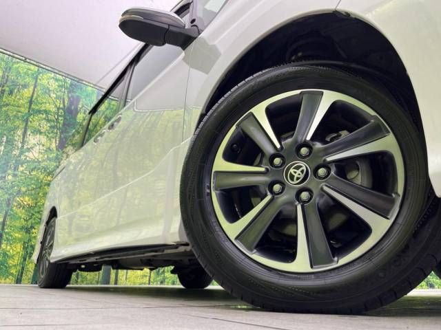 Toyota VOXY 2019-06 190135-14