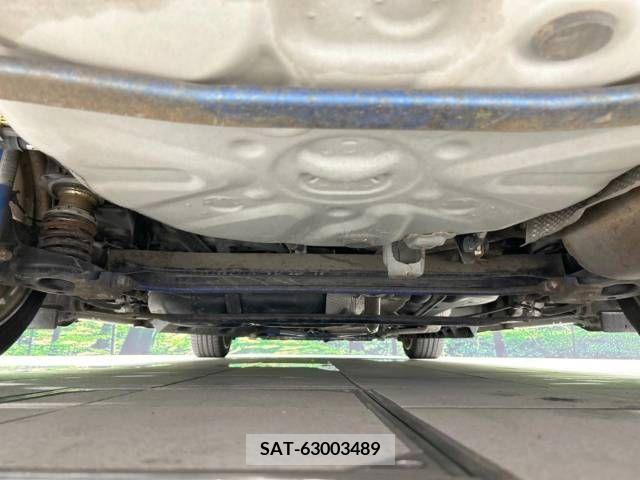 Toyota PRIUS ALPHA 2012-03 377562-19